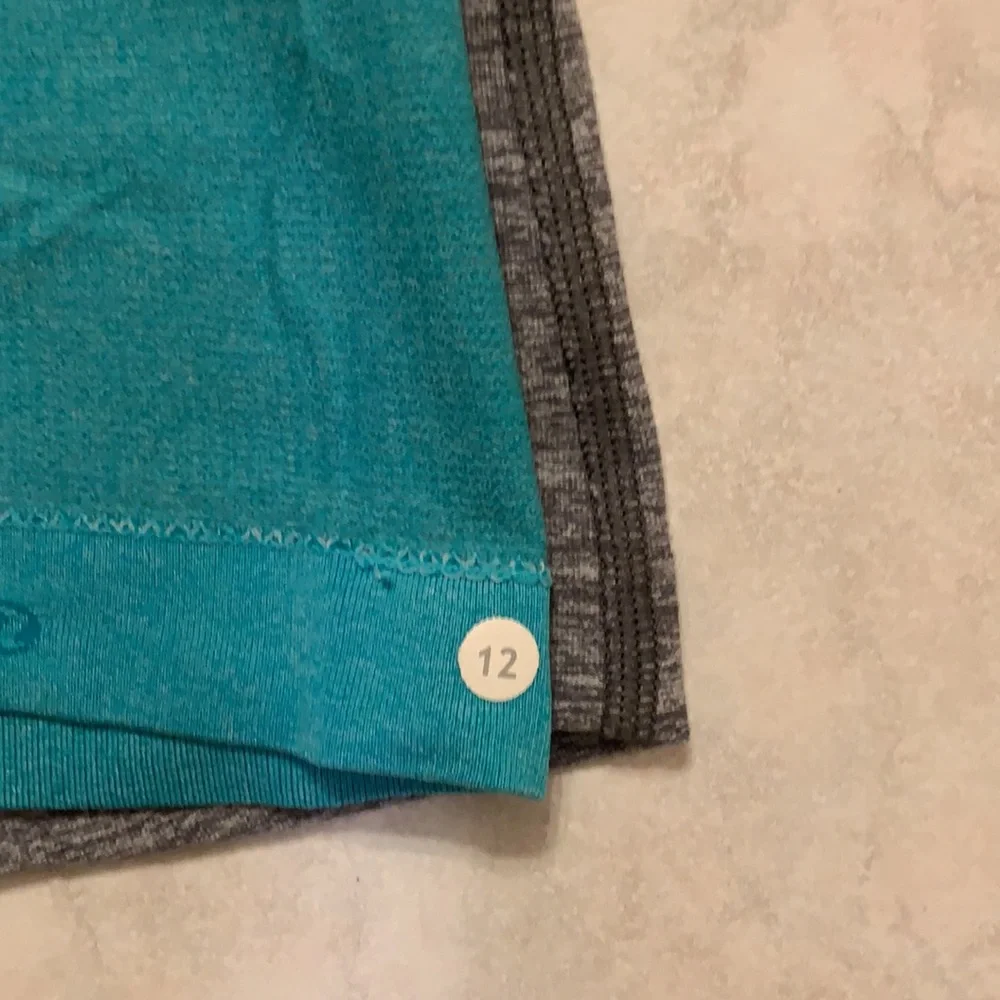 Lululemon - Picture 5 of 5